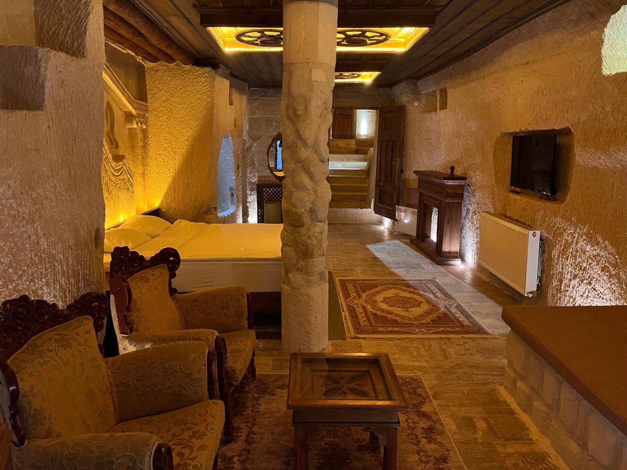 Dionysos Cave Cappadocia Hotel 于尔居普 外观 照片